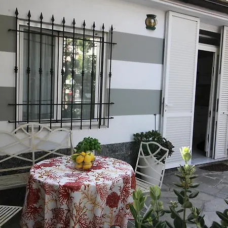 Pochi Passi Dal Mare San Bartolomeo Al Mare