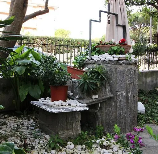 Lägenhet Pochi Passi Dal Mare San Bartolomeo Al Mare