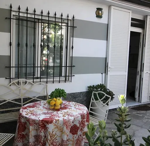 Pochi Passi Dal Mare San Bartolomeo Al Mare